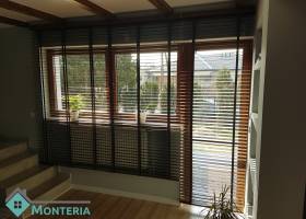 Żaluzje Drewniane Lamele 50mm montowane do sufitu
