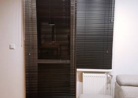 Żaluzje aluminiowe lamele 25mm w kolorze czarnym
