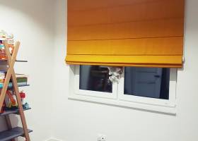 roleta rzymska odcienie żółtego